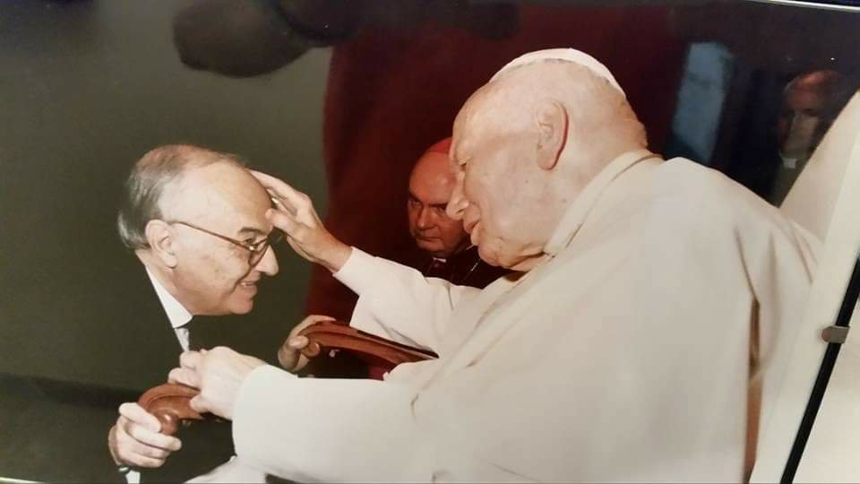 Questa immagine ha l'attributo alt vuoto; il nome del file è fb_img_15903373509971614600964005324271.jpg